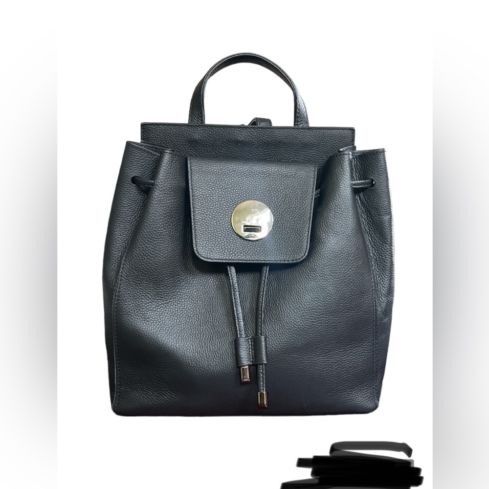 Like New  : L Credi Leather Backpack-